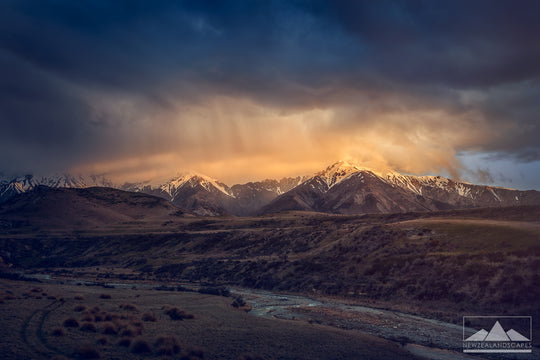 Fire On The Mountains - Newzealandscapes photo canvas prints New Zealand