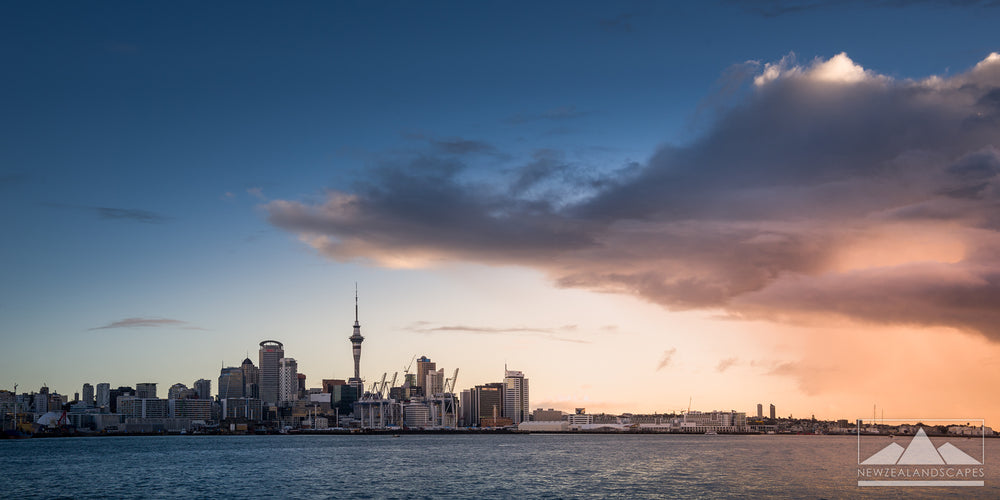 Epic Auckland Sky Tower - Newzealandscapes photo canvas prints New Zealand