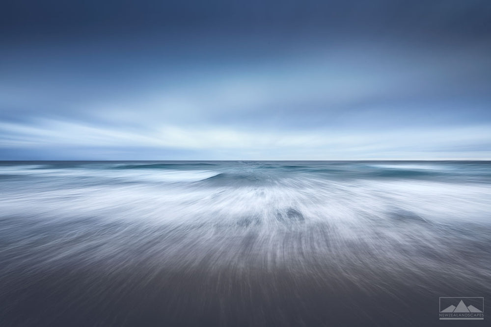 Abstract long exposure landscape photo of the ocean at Mount Maunganui