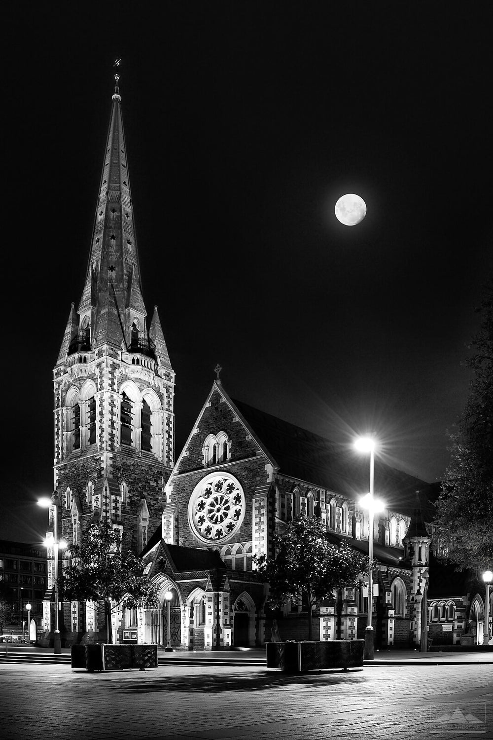 Night photo of the moon and Christchurch Cathedral before 2011 earthquake 